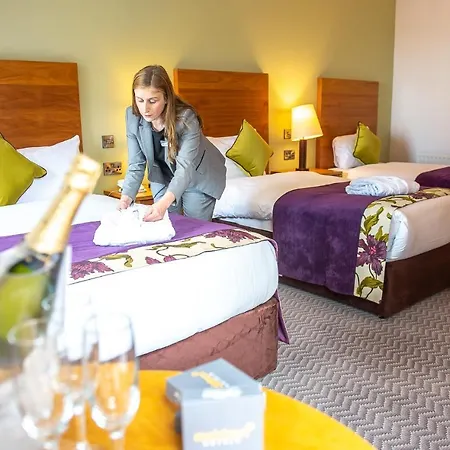Maldron & Leisure Centre, Galway Hotel 4*